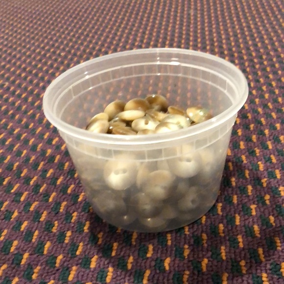 New vintage mottled beige/brown 2 hole craft sewing buttons - Picture 10 of 12